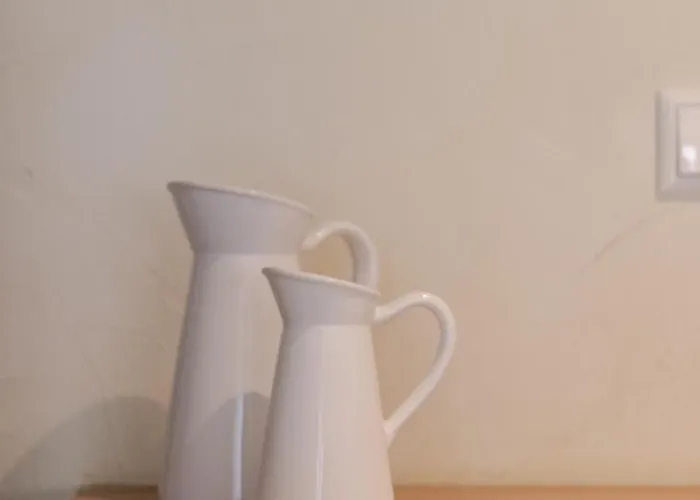 Georgiannas D 아파트