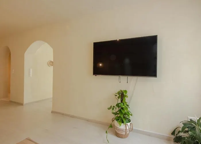 Georgiannas D * Kómboi